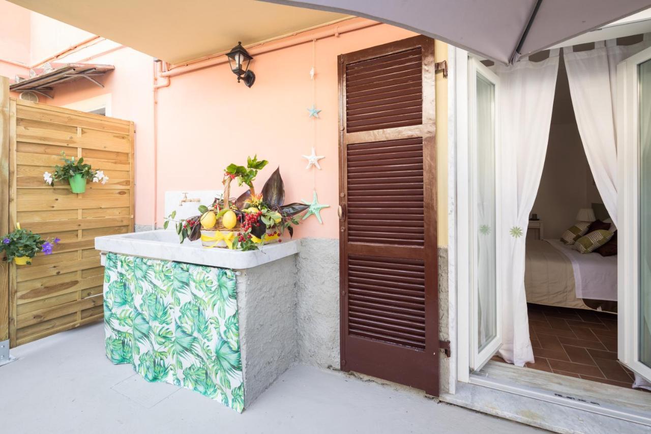 La Crociata Bed & Breakfast Сарцана Екстериор снимка