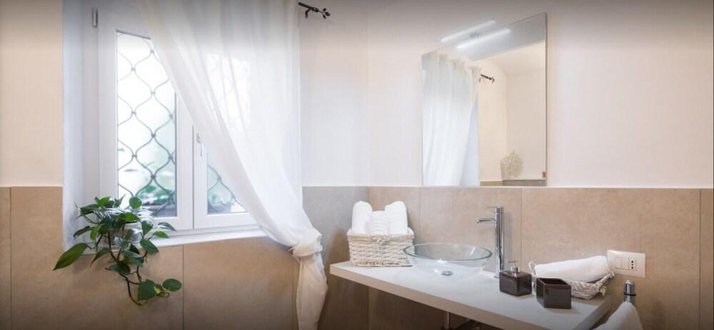 La Crociata Bed & Breakfast Сарцана Екстериор снимка
